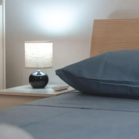 Free Wifi - Netflix - Sterpeto Elegant Apartamento