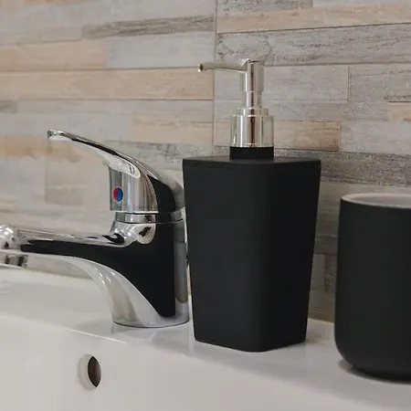 Free Wifi - Netflix - Sterpeto Elegant *