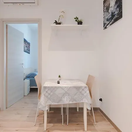 Free Wifi - Netflix - Sterpeto Elegant Apartment